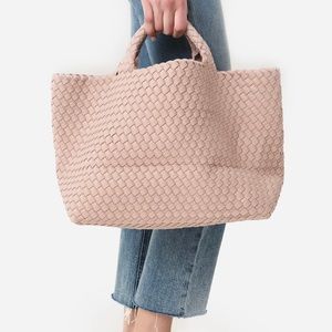 BNWT NAGHEDI ST. BARTHS MEDIUM TOTE IN SHELL PINK